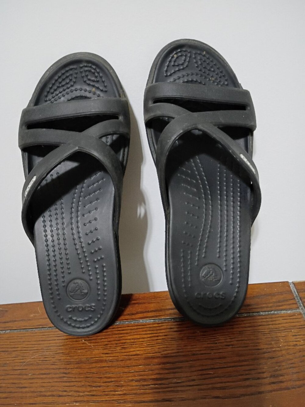 Crocs size 6 Patricia ll wedges
